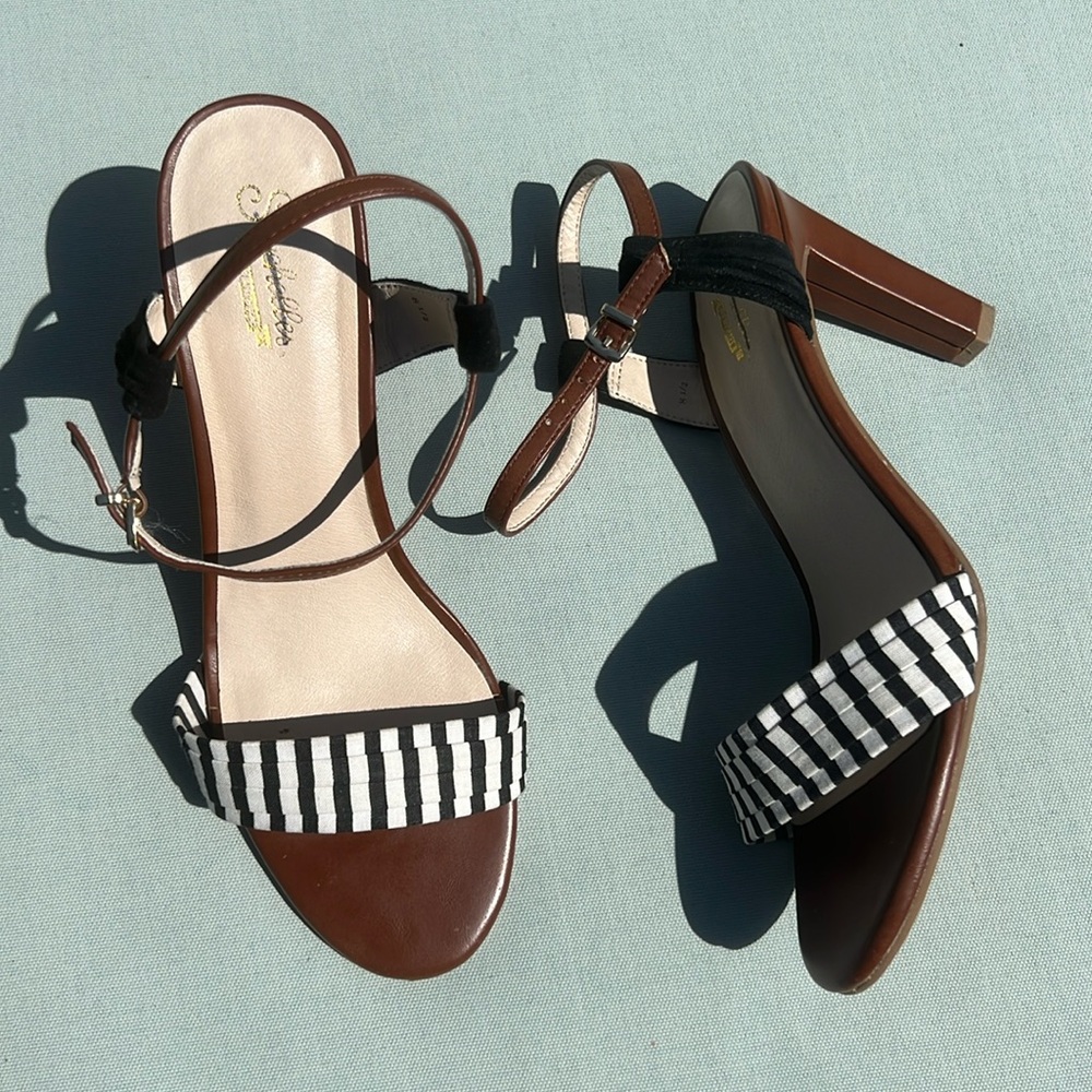 Seychelles Prime Black and White Striped Leather Heels size 8.5